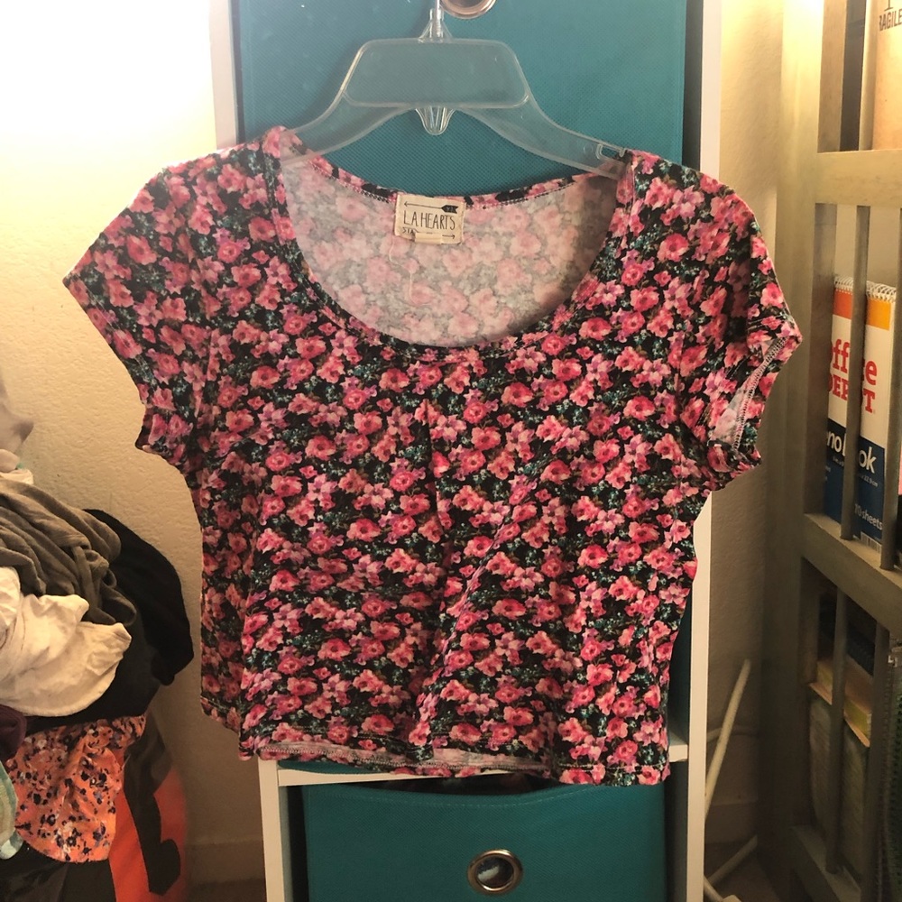 Cute floral LA hearts pink crop top